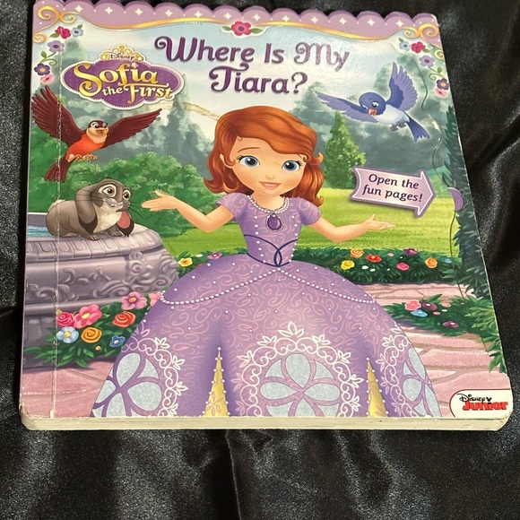 Sofia the first book - Picture 1 of 4